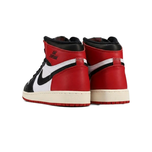 Jordan 1 Retro High OG « Black Toe » réinventée GS